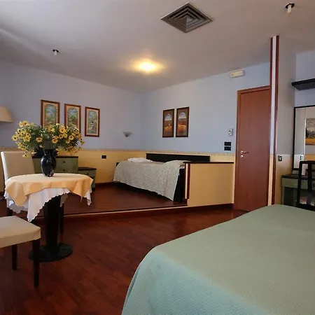 Hotel Como סירקוזה