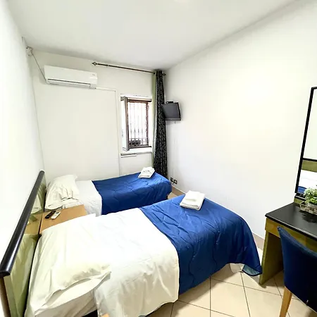 מלון Hotel Como
