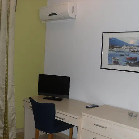 Hotel Como 3* Syrakuzy