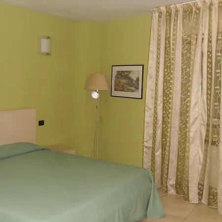 Hotel Como 3*