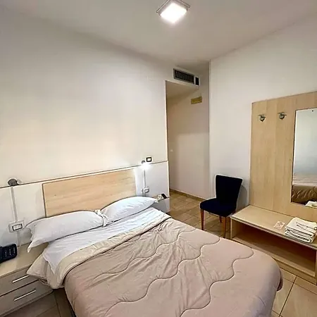 Hotel Como Otel Siraküza