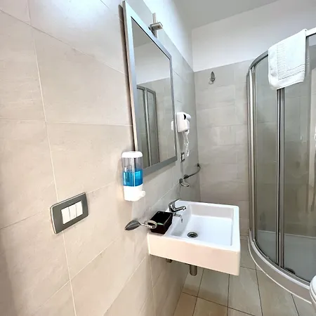 Hotel Como 3*
