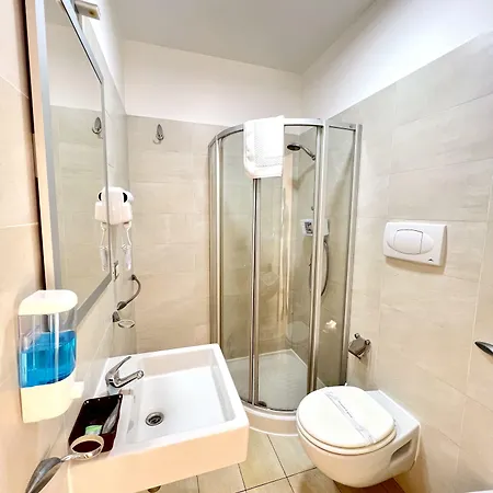 Hotel Como Отель 3*