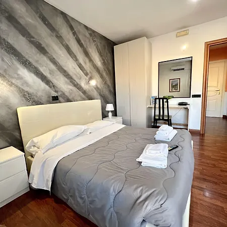 Отель Hotel Como Сиракузы