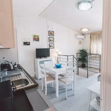 Отель Hotel Como 3*