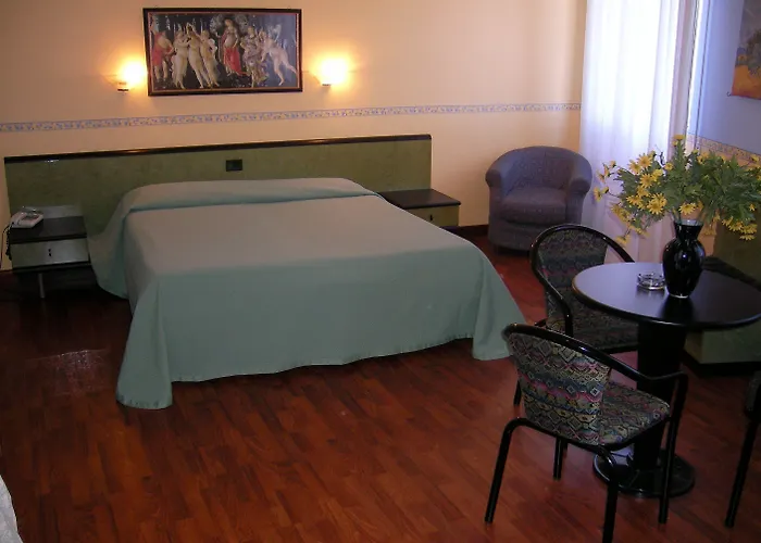 Hotel Como Szálloda