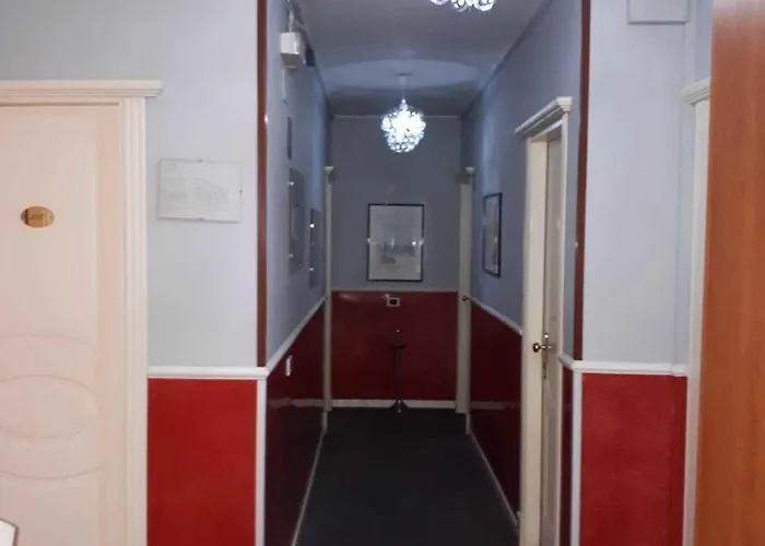 Hotel Como 3* Szirakúza