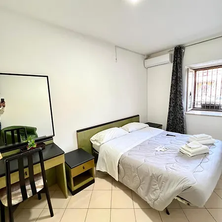Hotel Como 3*
