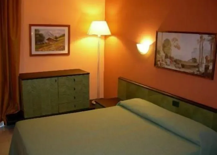 Hotel Como Hotel 3*